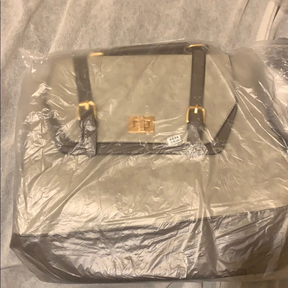 Backpack - Picture 3 of 8